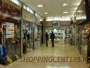 مجتمع تجاری گوهران